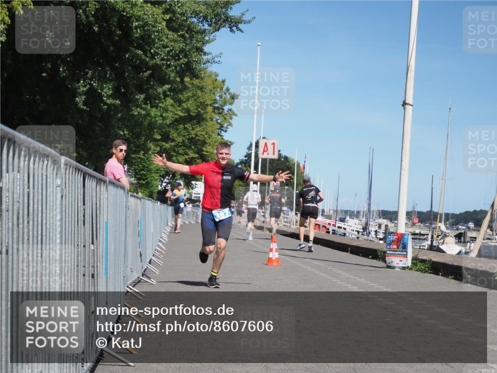 17.08.2025 - KN Förde Triathlon 2025 KatJ http://msf.ph/oto/8607606 17.08.2025 13:53:34 Laufen 397 meine-sportfotos.de