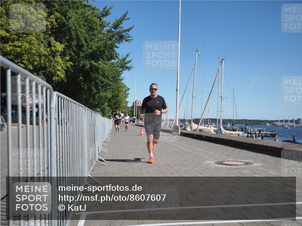 17.08.2025 - KN Förde Triathlon 2025 KatJ http://msf.ph/oto/8607607 17.08.2025 12:00:48 Laufen 281, 602, 638 meine-sportfotos.de