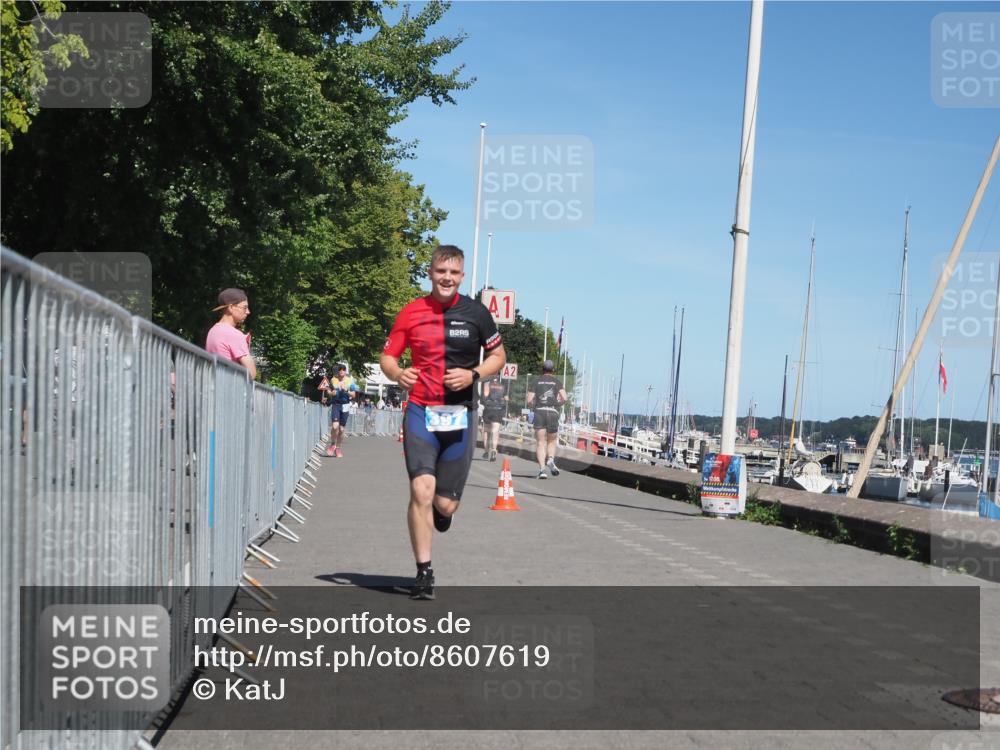 17.08.2025 - KN Förde Triathlon 2025 KatJ http://msf.ph/oto/8607619 17.08.2025 13:53:35 Laufen 397 meine-sportfotos.de