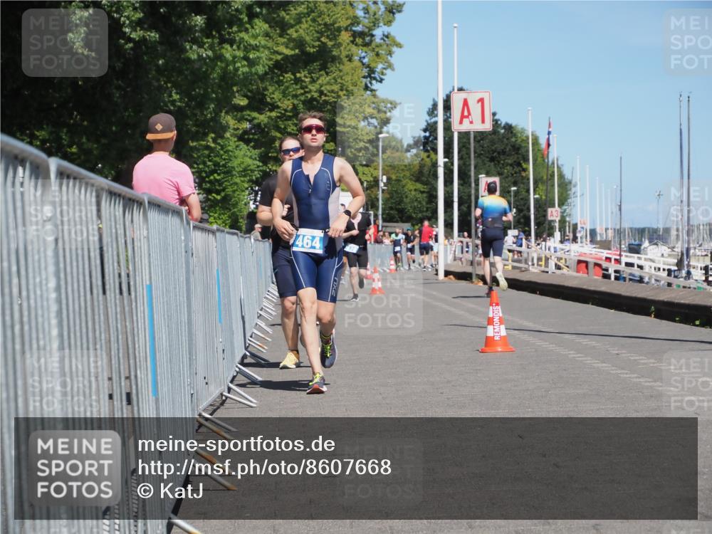 17.08.2025 - KN Förde Triathlon 2025 KatJ http://msf.ph/oto/8607668 17.08.2025 13:54:01 Laufen 464, 481 meine-sportfotos.de