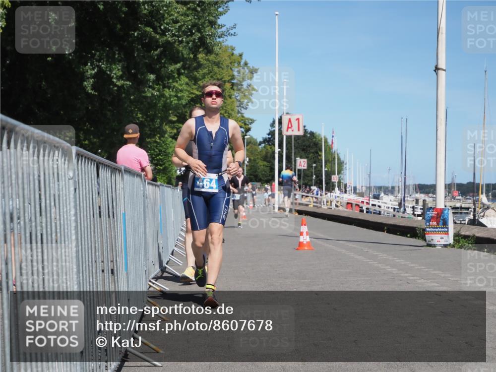 17.08.2025 - KN Förde Triathlon 2025 KatJ http://msf.ph/oto/8607678 17.08.2025 13:54:03 Laufen 426, 464, 481 meine-sportfotos.de