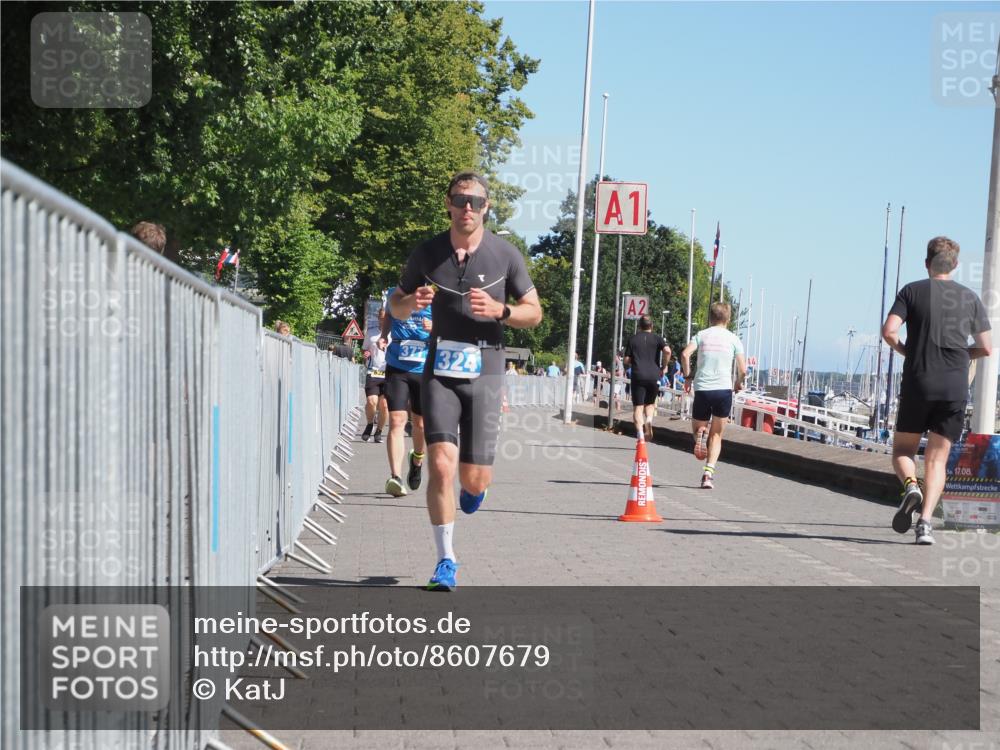 17.08.2025 - KN Förde Triathlon 2025 KatJ http://msf.ph/oto/8607679 17.08.2025 12:01:03 Laufen 324, 377 meine-sportfotos.de