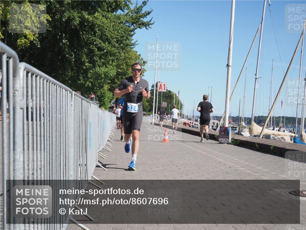 17.08.2025 - KN Förde Triathlon 2025 KatJ http://msf.ph/oto/8607696 17.08.2025 12:01:04 Laufen 324, 377 meine-sportfotos.de