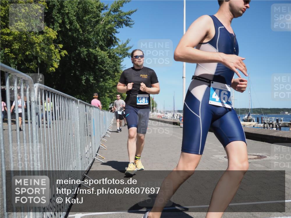 17.08.2025 - KN Förde Triathlon 2025 KatJ http://msf.ph/oto/8607697 17.08.2025 13:54:06 Laufen 426, 464, 479, 481 meine-sportfotos.de