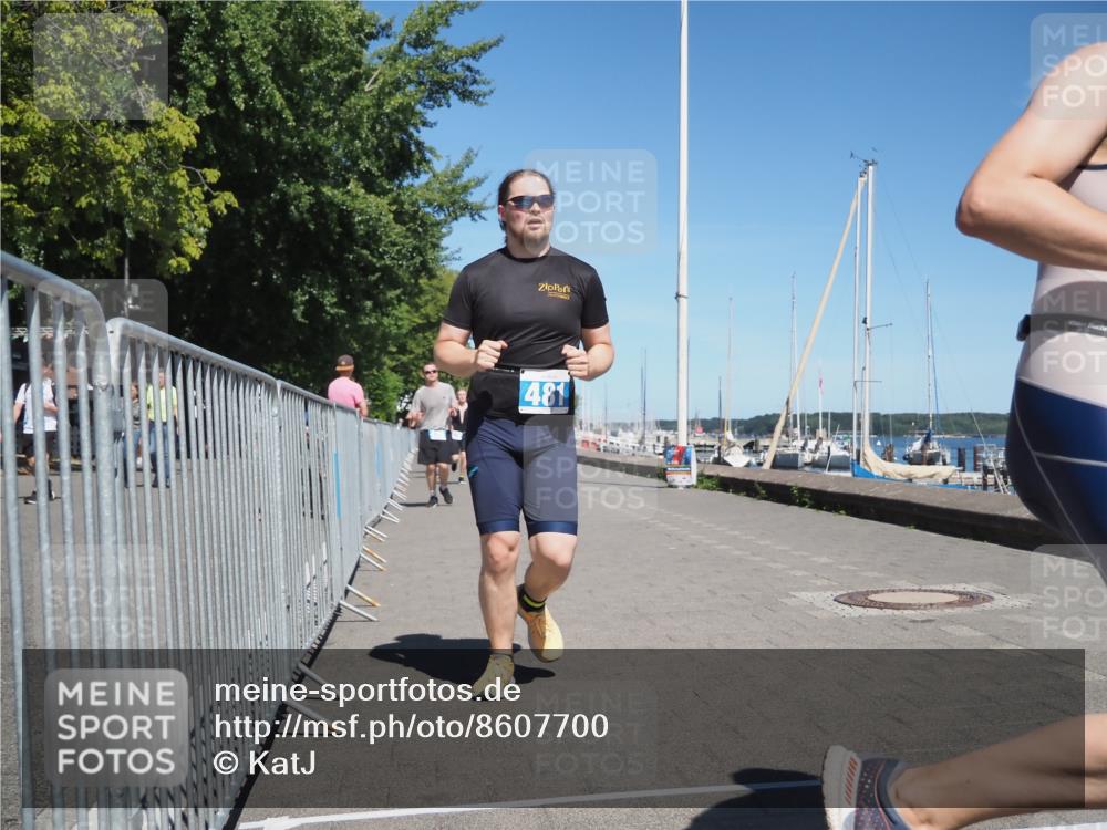17.08.2025 - KN Förde Triathlon 2025 KatJ http://msf.ph/oto/8607700 17.08.2025 13:54:06 Laufen 426, 464, 479, 481 meine-sportfotos.de
