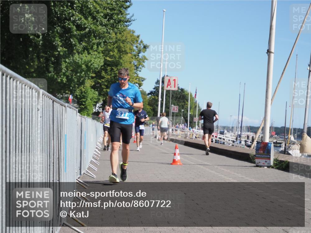 17.08.2025 - KN Förde Triathlon 2025 KatJ http://msf.ph/oto/8607722 17.08.2025 12:01:07 Laufen 284, 300, 324, 377, 632 meine-sportfotos.de