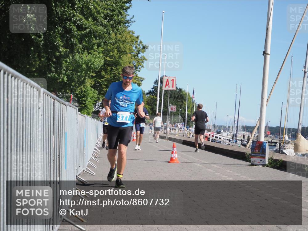 17.08.2025 - KN Förde Triathlon 2025 KatJ http://msf.ph/oto/8607732 17.08.2025 12:01:07 Laufen 284, 300, 324, 377, 632 meine-sportfotos.de