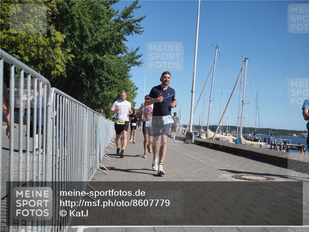 17.08.2025 - KN Förde Triathlon 2025 KatJ http://msf.ph/oto/8607779 17.08.2025 12:01:13 Laufen 284, 300, 318, 377, 390, 632 meine-sportfotos.de