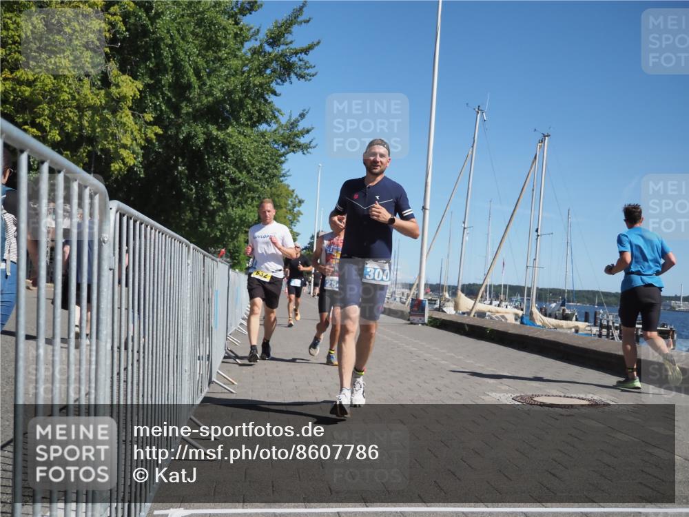 17.08.2025 - KN Förde Triathlon 2025 KatJ http://msf.ph/oto/8607786 17.08.2025 12:01:14 Laufen 284, 300, 318, 390, 632 meine-sportfotos.de