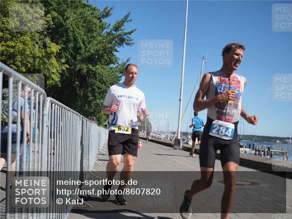 17.08.2025 - KN Förde Triathlon 2025 KatJ http://msf.ph/oto/8607820 17.08.2025 12:01:16 Laufen 284, 300, 318, 390, 631, 632 meine-sportfotos.de