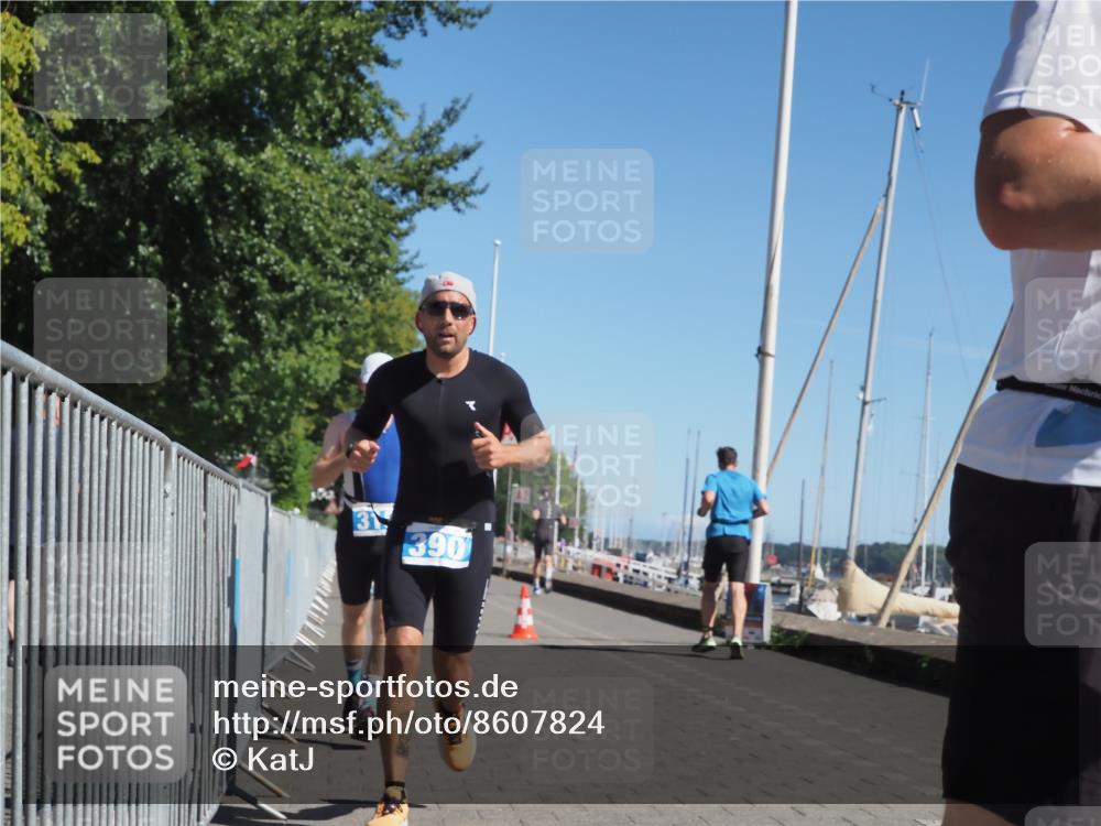 17.08.2025 - KN Förde Triathlon 2025 KatJ http://msf.ph/oto/8607824 17.08.2025 12:01:17 Laufen 284, 300, 318, 390, 631, 632 meine-sportfotos.de