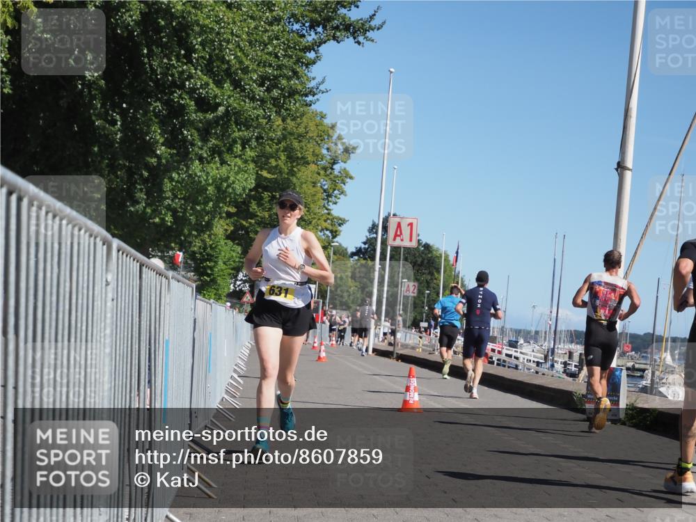17.08.2025 - KN Förde Triathlon 2025 KatJ http://msf.ph/oto/8607859 17.08.2025 12:01:23 Laufen 631 meine-sportfotos.de
