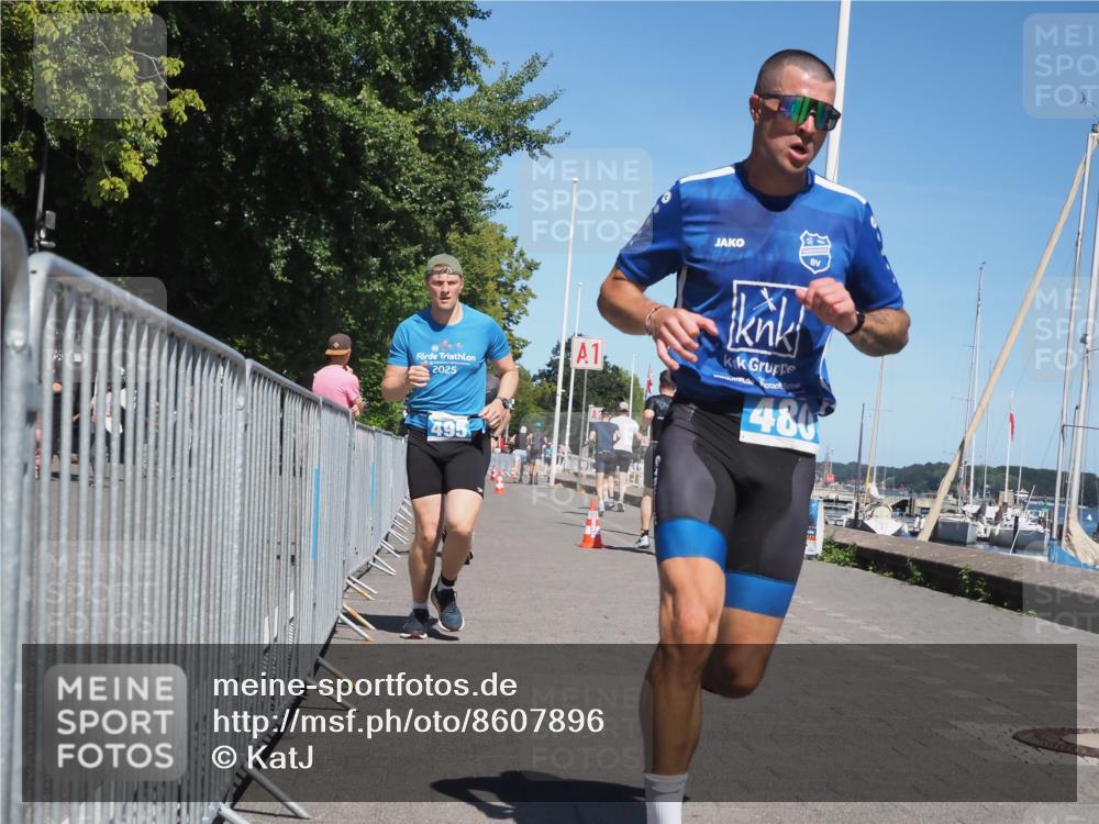 17.08.2025 - KN Förde Triathlon 2025 KatJ http://msf.ph/oto/8607896 17.08.2025 13:54:53 Laufen 432, 462, 480, 495 meine-sportfotos.de