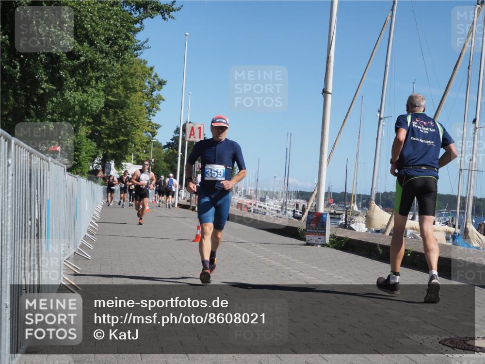 17.08.2025 - KN Förde Triathlon 2025 KatJ http://msf.ph/oto/8608021 17.08.2025 12:01:38 Laufen 343, 359 meine-sportfotos.de