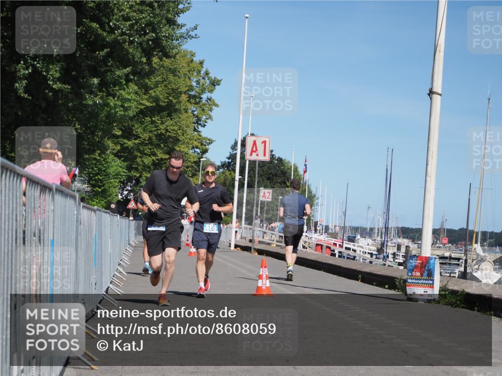 17.08.2025 - KN Förde Triathlon 2025 KatJ http://msf.ph/oto/8608059 17.08.2025 13:55:39 Laufen 448, 486, 505 meine-sportfotos.de