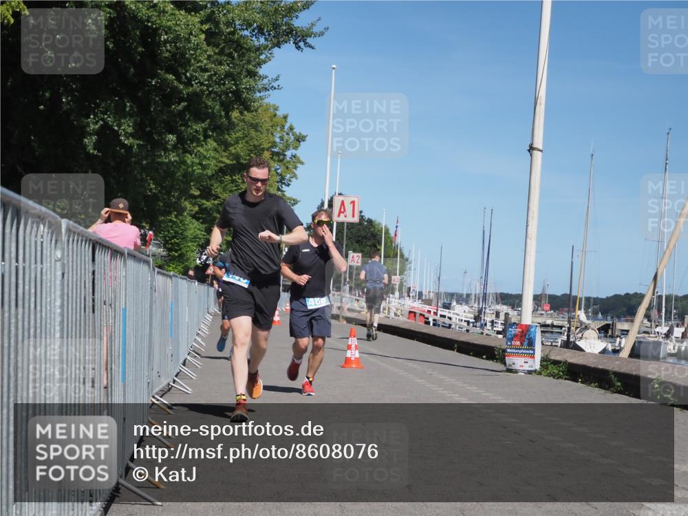 17.08.2025 - KN Förde Triathlon 2025 KatJ http://msf.ph/oto/8608076 17.08.2025 13:55:41 Laufen 448, 486, 505 meine-sportfotos.de
