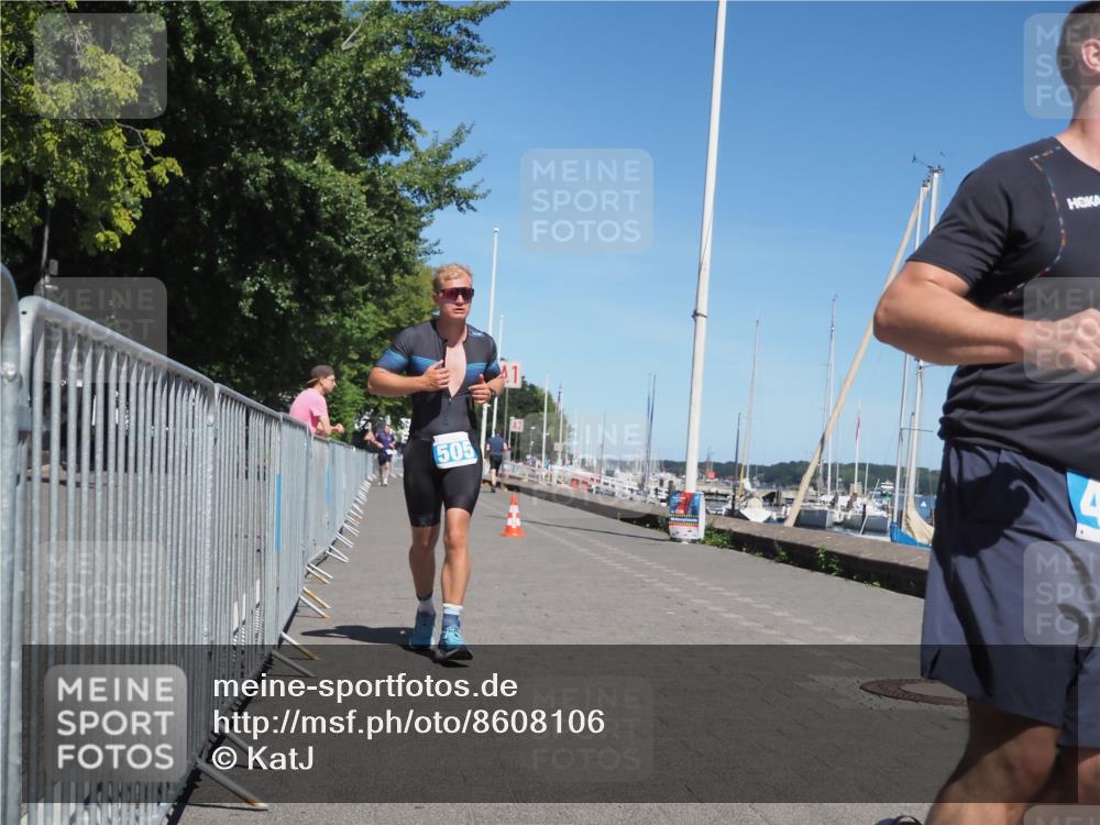 17.08.2025 - KN Förde Triathlon 2025 KatJ http://msf.ph/oto/8608106 17.08.2025 13:55:46 Laufen 448, 486, 505 meine-sportfotos.de