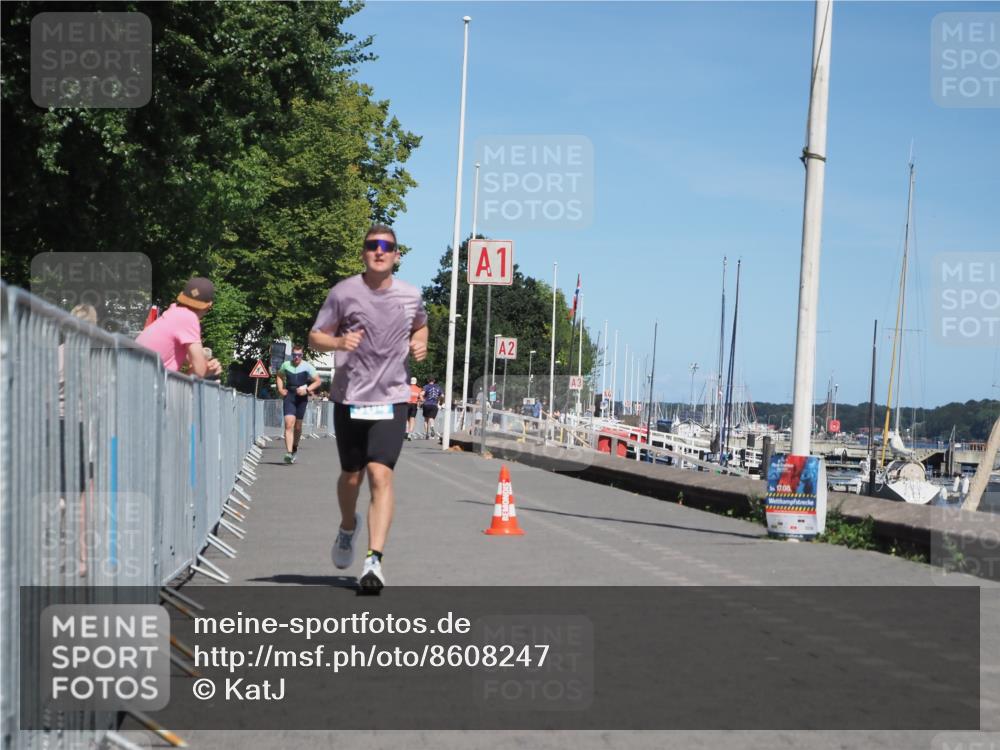 17.08.2025 - KN Förde Triathlon 2025 KatJ http://msf.ph/oto/8608247 17.08.2025 13:56:32 Laufen 504 meine-sportfotos.de