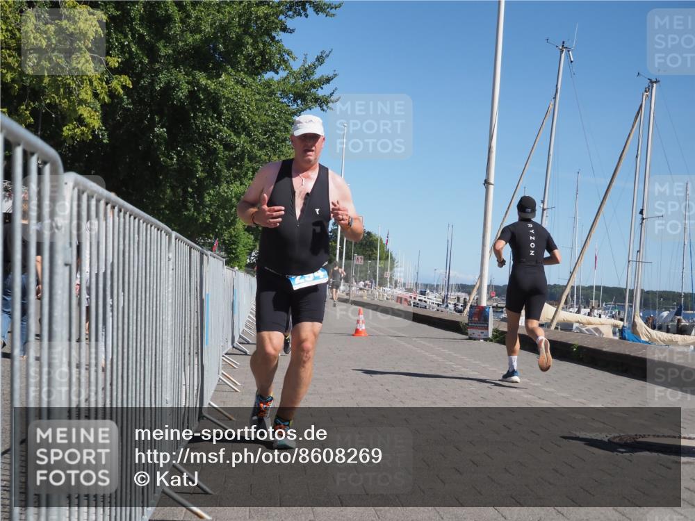 17.08.2025 - KN Förde Triathlon 2025 KatJ http://msf.ph/oto/8608269 17.08.2025 12:02:00 Laufen 294, 379, 611 meine-sportfotos.de