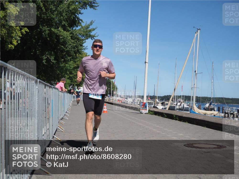 17.08.2025 - KN Förde Triathlon 2025 KatJ http://msf.ph/oto/8608280 17.08.2025 13:56:35 Laufen 504 meine-sportfotos.de