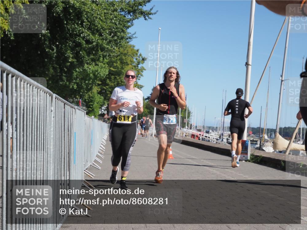 17.08.2025 - KN Förde Triathlon 2025 KatJ http://msf.ph/oto/8608281 17.08.2025 12:02:02 Laufen 294, 379, 611 meine-sportfotos.de