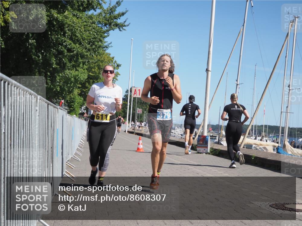 17.08.2025 - KN Förde Triathlon 2025 KatJ http://msf.ph/oto/8608307 17.08.2025 12:02:02 Laufen 294, 379, 611 meine-sportfotos.de