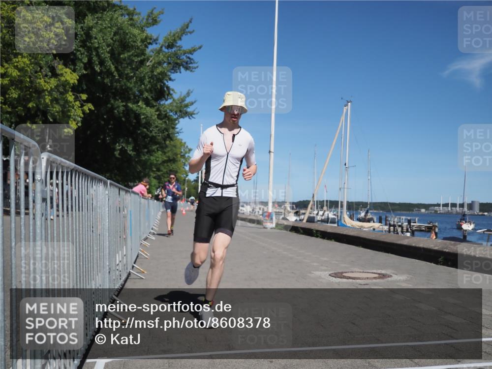 17.08.2025 - KN Förde Triathlon 2025 KatJ http://msf.ph/oto/8608378 17.08.2025 13:57:09 Laufen 510, 541 meine-sportfotos.de