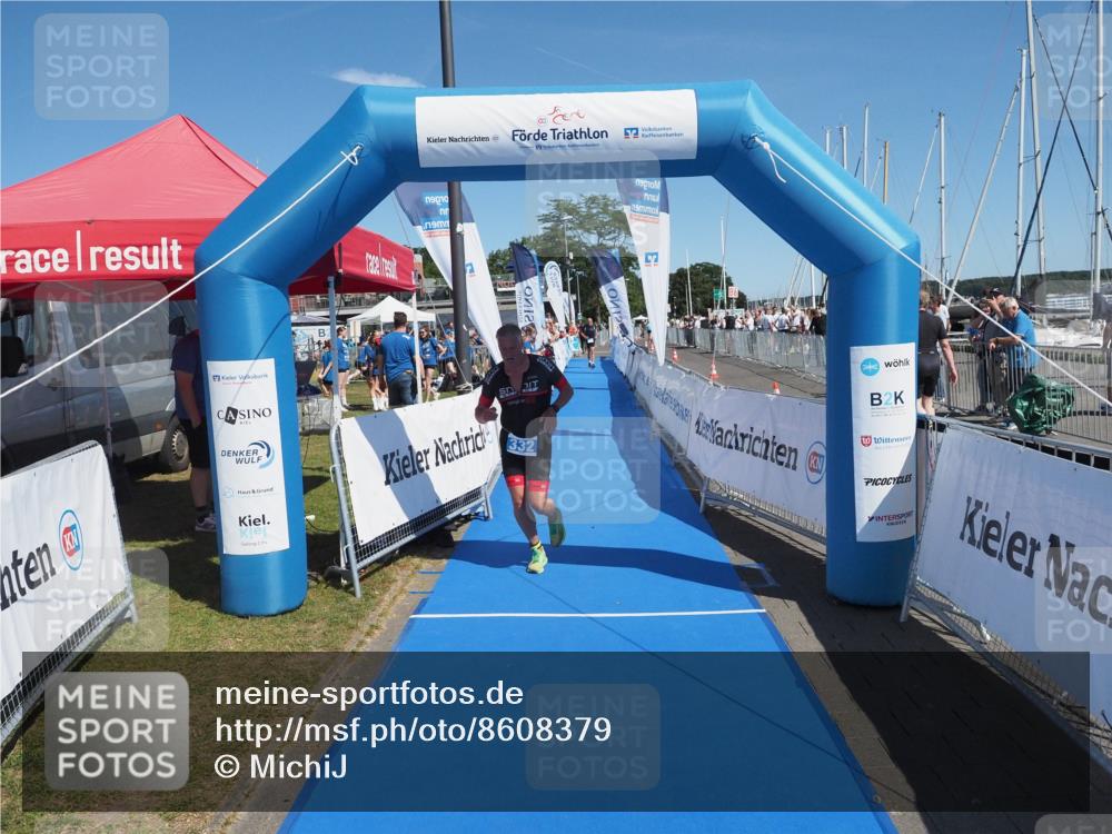 17.08.2025 - KN Förde Triathlon 2025 MichiJ http://msf.ph/oto/8608379 17.08.2025 12:29:54 Laufen 332, 634 meine-sportfotos.de