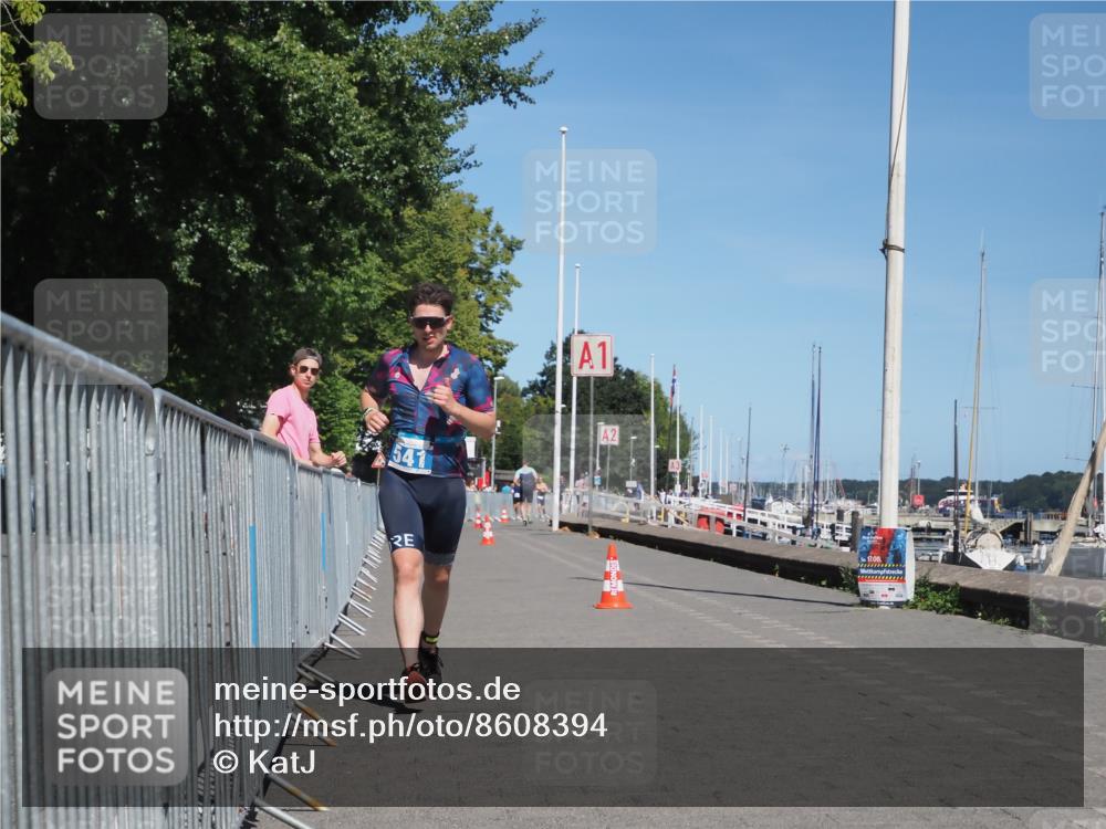 17.08.2025 - KN Förde Triathlon 2025 KatJ http://msf.ph/oto/8608394 17.08.2025 13:57:10 Laufen 510, 541 meine-sportfotos.de