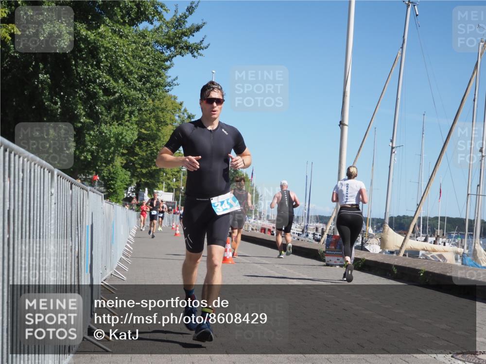 17.08.2025 - KN Förde Triathlon 2025 KatJ http://msf.ph/oto/8608429 17.08.2025 12:02:12 Laufen 341 meine-sportfotos.de