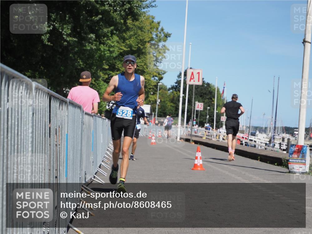 17.08.2025 - KN Förde Triathlon 2025 KatJ http://msf.ph/oto/8608465 17.08.2025 13:57:34 Laufen 525, 528 meine-sportfotos.de