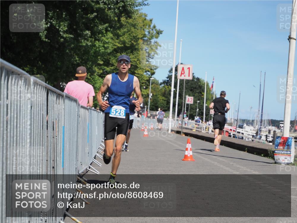 17.08.2025 - KN Förde Triathlon 2025 KatJ http://msf.ph/oto/8608469 17.08.2025 13:57:34 Laufen 525, 528 meine-sportfotos.de