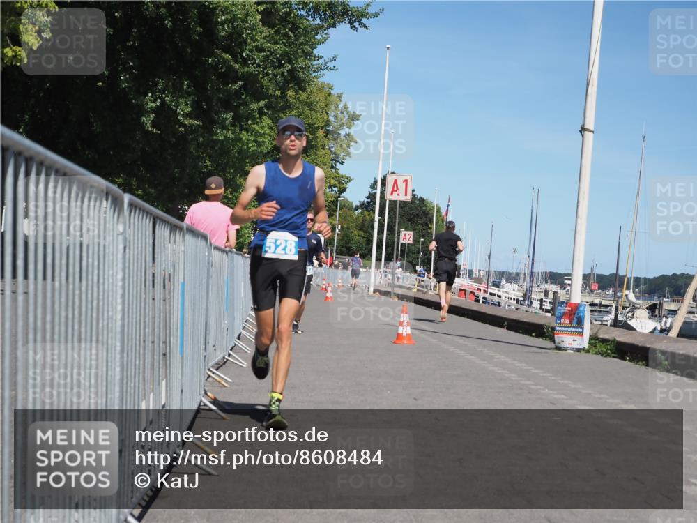 17.08.2025 - KN Förde Triathlon 2025 KatJ http://msf.ph/oto/8608484 17.08.2025 13:57:35 Laufen 525, 528 meine-sportfotos.de