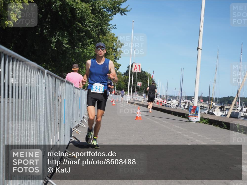 17.08.2025 - KN Förde Triathlon 2025 KatJ http://msf.ph/oto/8608488 17.08.2025 13:57:35 Laufen 525, 528 meine-sportfotos.de