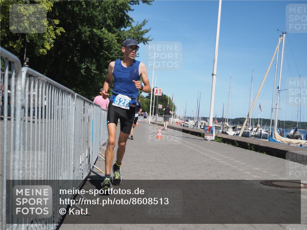 17.08.2025 - KN Förde Triathlon 2025 KatJ http://msf.ph/oto/8608513 17.08.2025 13:57:36 Laufen 525, 528 meine-sportfotos.de