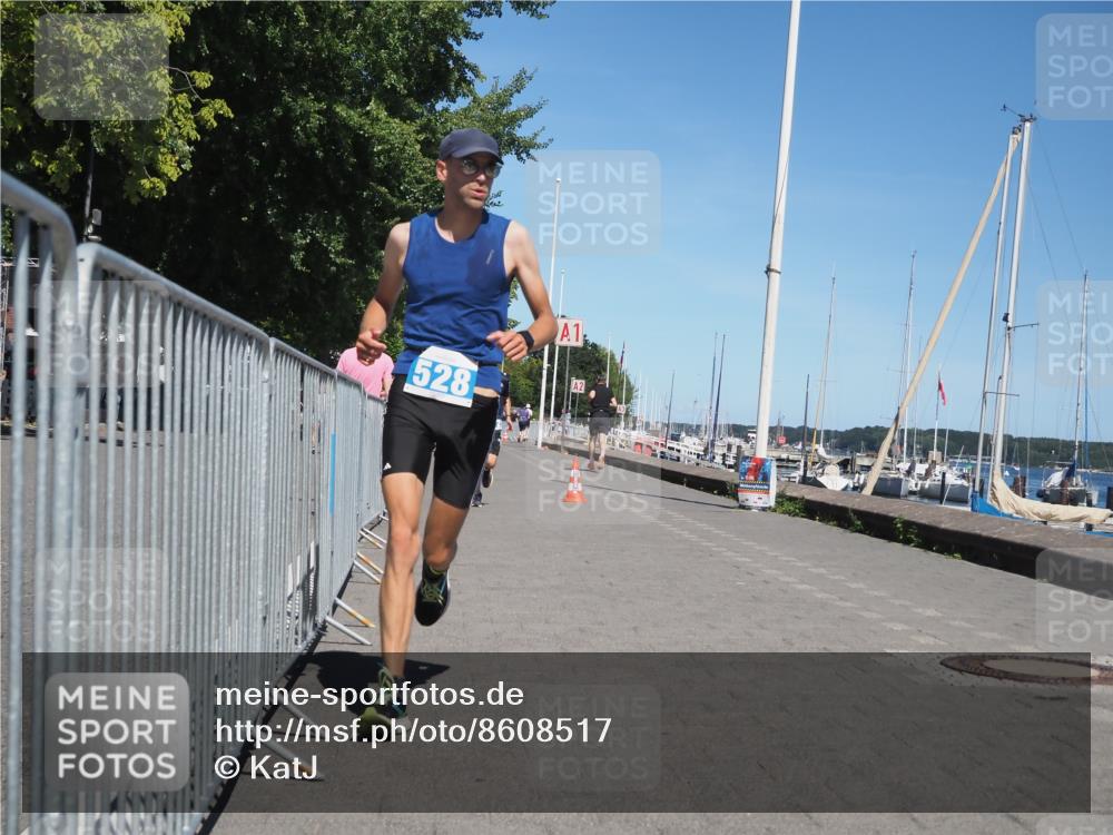 17.08.2025 - KN Förde Triathlon 2025 KatJ http://msf.ph/oto/8608517 17.08.2025 13:57:36 Laufen 525, 528 meine-sportfotos.de
