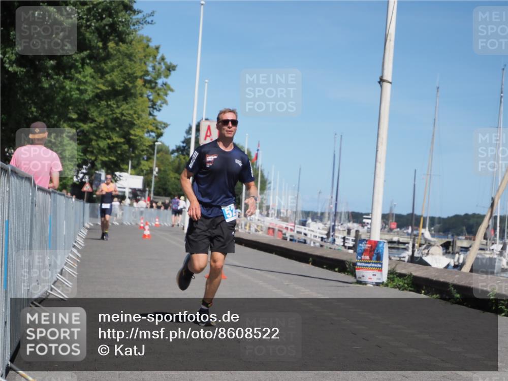 17.08.2025 - KN Förde Triathlon 2025 KatJ http://msf.ph/oto/8608522 17.08.2025 13:57:38 Laufen 525, 528 meine-sportfotos.de