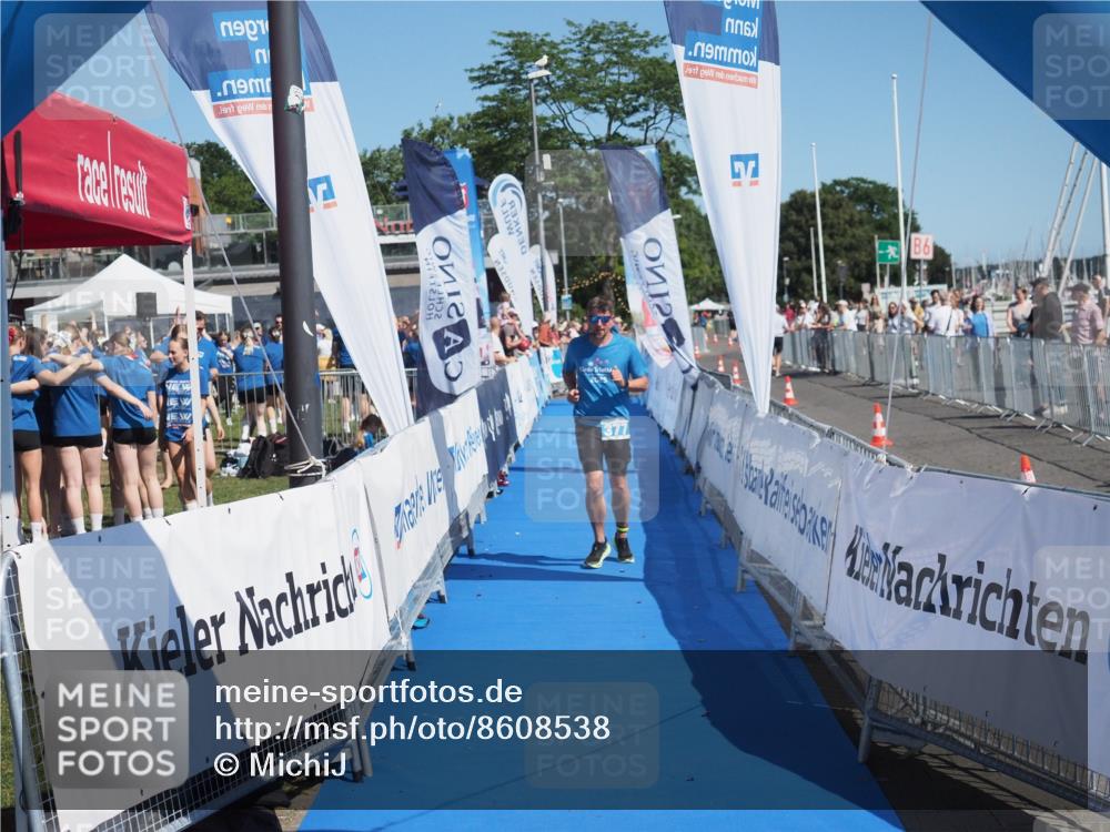 17.08.2025 - KN Förde Triathlon 2025 MichiJ http://msf.ph/oto/8608538 17.08.2025 12:27:23 Laufen 377 meine-sportfotos.de