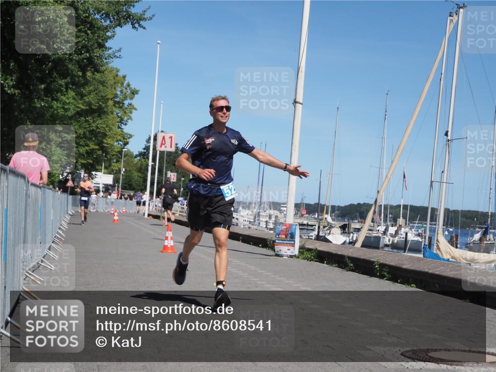 17.08.2025 - KN Förde Triathlon 2025 KatJ http://msf.ph/oto/8608541 17.08.2025 13:57:39 Laufen 525, 528 meine-sportfotos.de