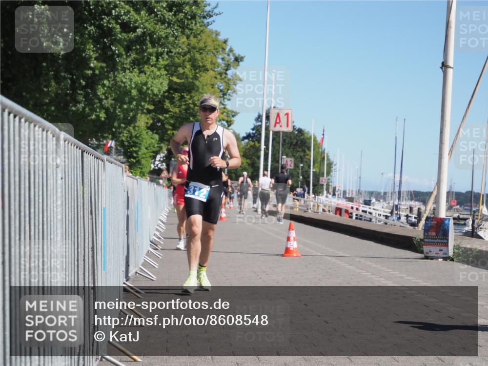 17.08.2025 - KN Förde Triathlon 2025 KatJ http://msf.ph/oto/8608548 17.08.2025 12:02:27 Laufen 312, 606, 628 meine-sportfotos.de