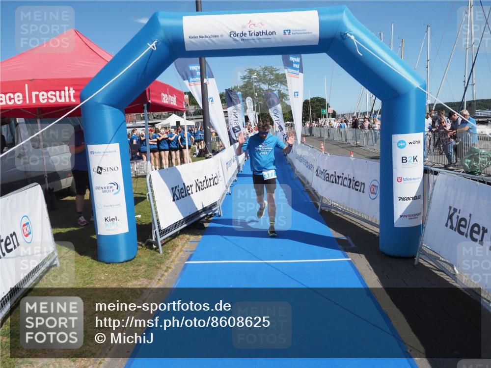 17.08.2025 - KN Förde Triathlon 2025 MichiJ http://msf.ph/oto/8608625 17.08.2025 12:27:26 Laufen 377 meine-sportfotos.de