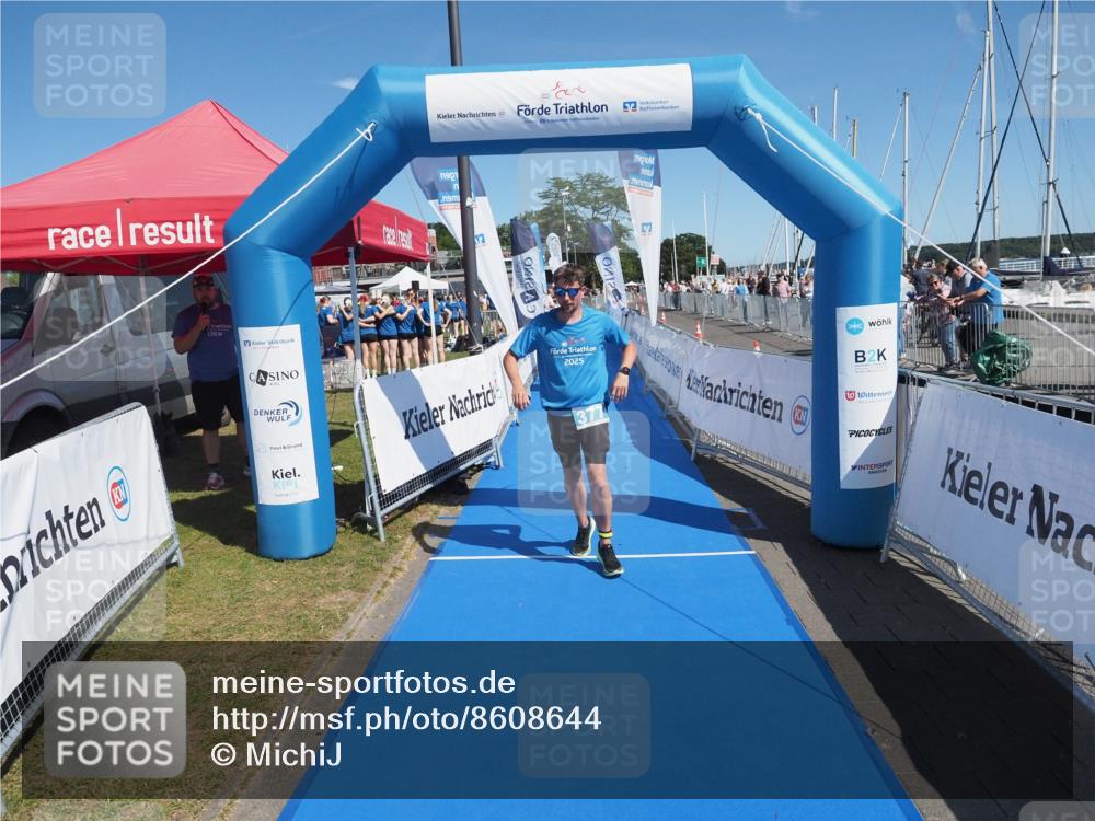 17.08.2025 - KN Förde Triathlon 2025 MichiJ http://msf.ph/oto/8608644 17.08.2025 12:27:27 Laufen 377 meine-sportfotos.de