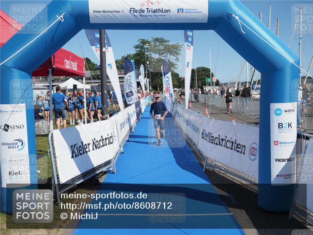 17.08.2025 - KN Förde Triathlon 2025 MichiJ http://msf.ph/oto/8608712 17.08.2025 12:27:58 Laufen 359 meine-sportfotos.de