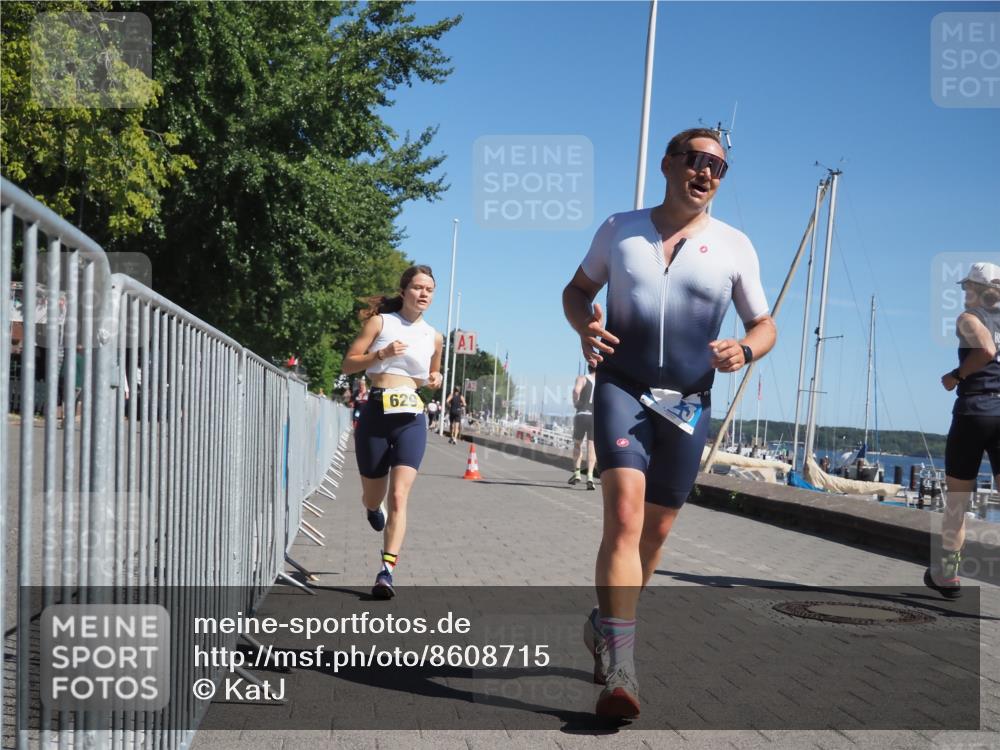 17.08.2025 - KN Förde Triathlon 2025 KatJ http://msf.ph/oto/8608715 17.08.2025 12:02:38 Laufen 323, 332, 606, 629 meine-sportfotos.de