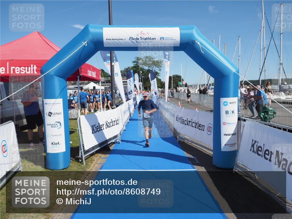 17.08.2025 - KN Förde Triathlon 2025 MichiJ http://msf.ph/oto/8608749 17.08.2025 12:27:59 Laufen 359 meine-sportfotos.de