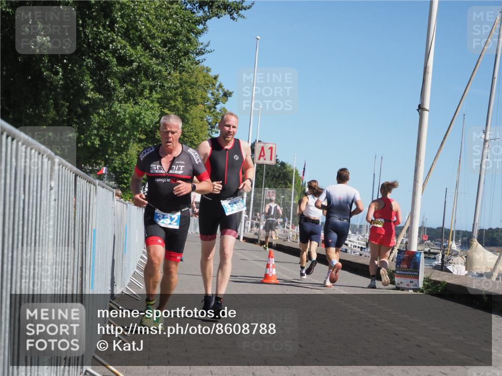 17.08.2025 - KN Förde Triathlon 2025 KatJ http://msf.ph/oto/8608788 17.08.2025 12:02:46 Laufen 303, 332, 335 meine-sportfotos.de