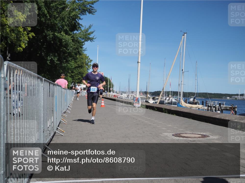 17.08.2025 - KN Förde Triathlon 2025 KatJ http://msf.ph/oto/8608790 17.08.2025 13:58:11 Laufen 512, 516 meine-sportfotos.de