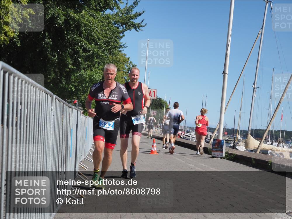 17.08.2025 - KN Förde Triathlon 2025 KatJ http://msf.ph/oto/8608798 17.08.2025 12:02:46 Laufen 303, 332, 335 meine-sportfotos.de