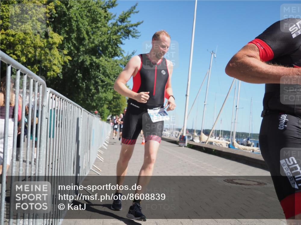 17.08.2025 - KN Förde Triathlon 2025 KatJ http://msf.ph/oto/8608839 17.08.2025 12:02:49 Laufen 303, 332, 335, 351 meine-sportfotos.de