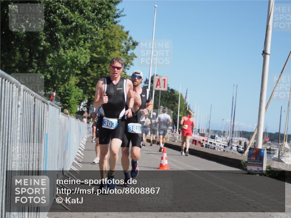 17.08.2025 - KN Förde Triathlon 2025 KatJ http://msf.ph/oto/8608867 17.08.2025 12:02:51 Laufen 303, 335, 351 meine-sportfotos.de